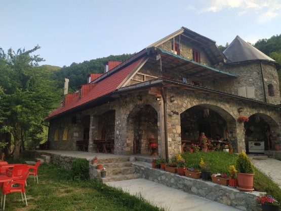 Bujtina Guesthouse Bjeshket E Nemura Lepushe Nga Agro Turizmi Albania